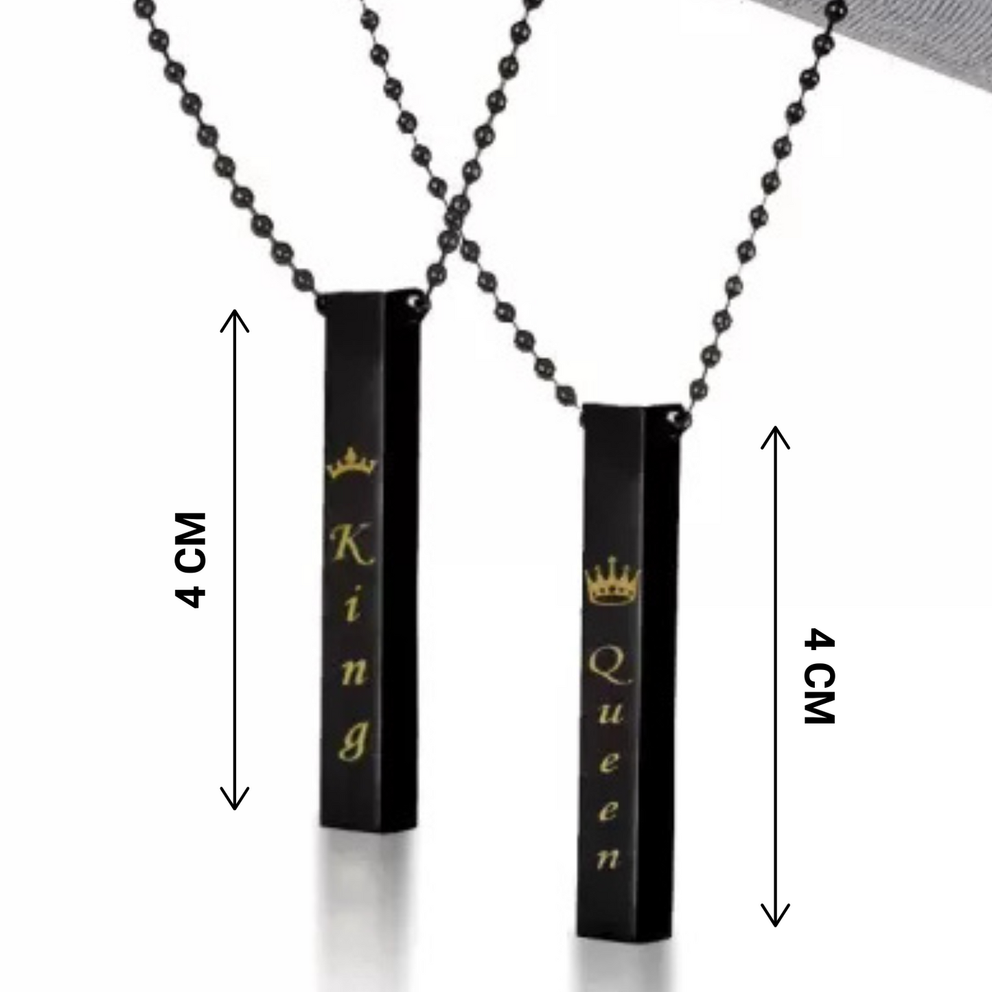 Two black necklaces with 'King' and 'Queen' pendants, each 4 cm long, on a white background.