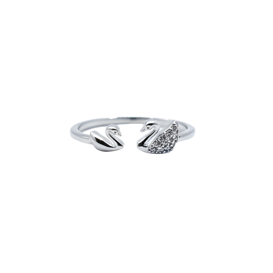 Silver swan-shaped ring with a white background