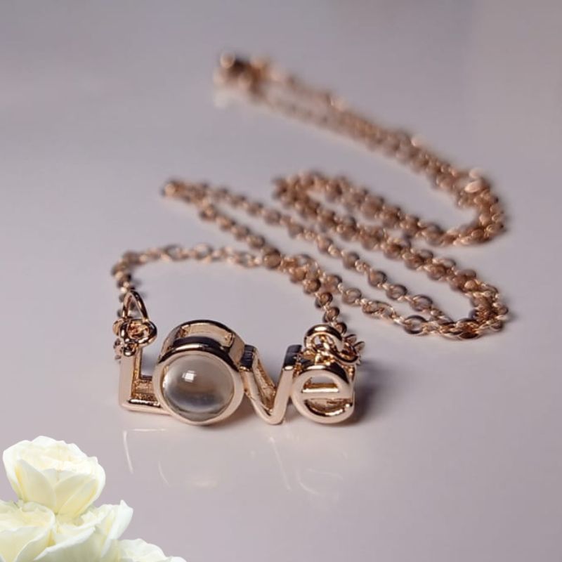 Love Design Pearl Necklace in Golden Stainless Steel