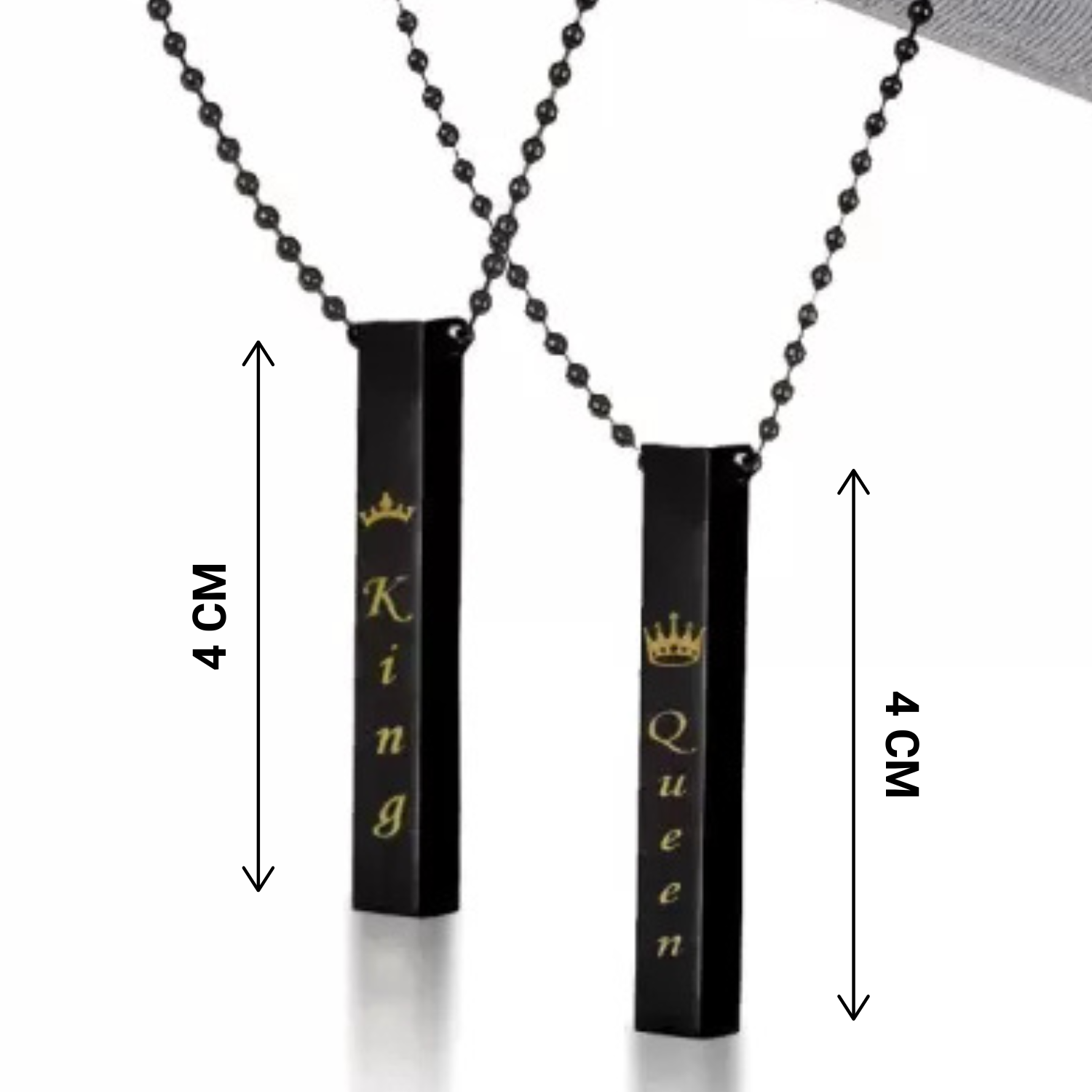 Two black necklaces with 'King' and 'Queen' pendants, each 4 cm long, on a white background.