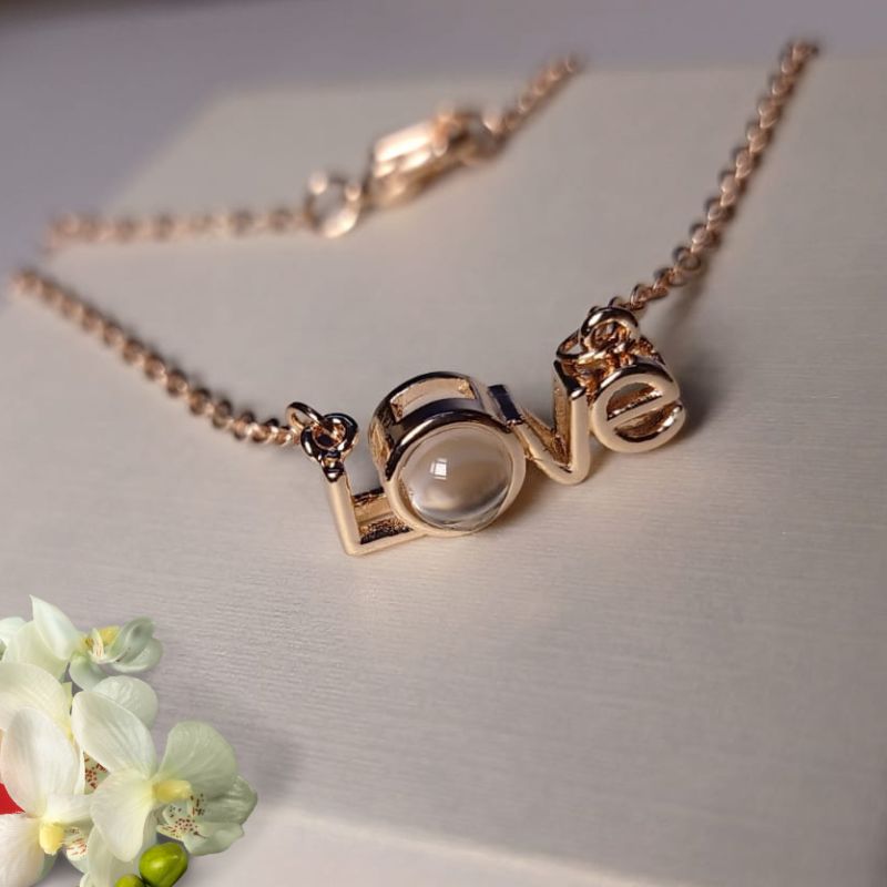 Love Design Pearl Necklace in Golden Stainless Steel